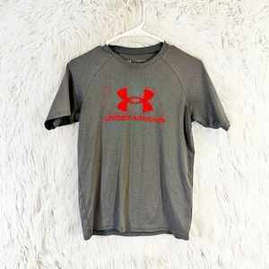 Boys Under Armour lo go t-shirt
